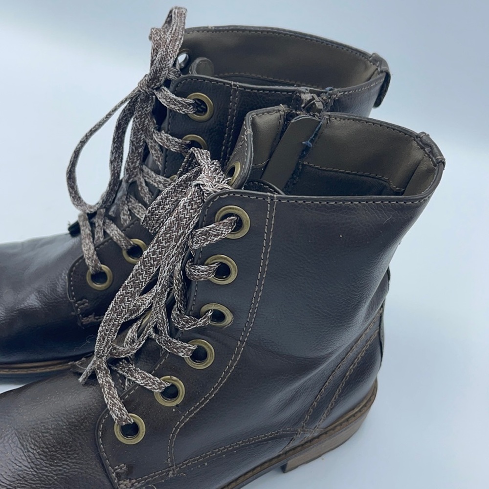 CAT AND JACK COMBAT STYLE BOOTS BLACK LACES INCLUDED. - Picture 12 of 14